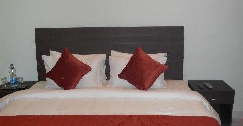 Una Una House 4*